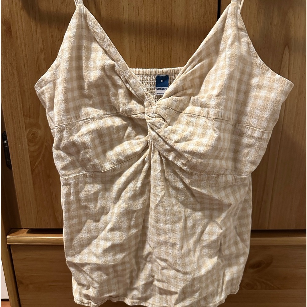 Old Navy Top 👚